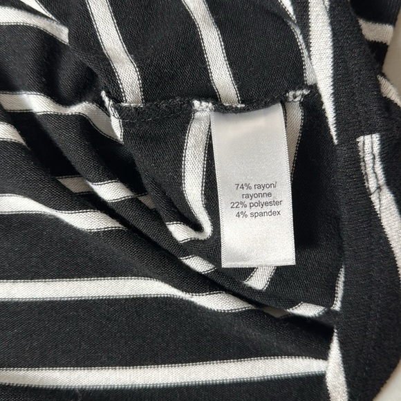 Maurices plaid and striped 24/7 top - Picture 6 of 10